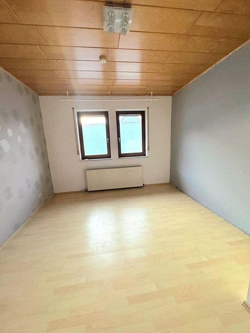 Prenájom bytu 3-izbový 83 m², Kirchenstraße 34, Beindersheim, Porýnie-Falcko Prenájom bytu 3-izbový 83 m², Kirchenstraße 34, Beindersheim, Porýnie-Falcko
