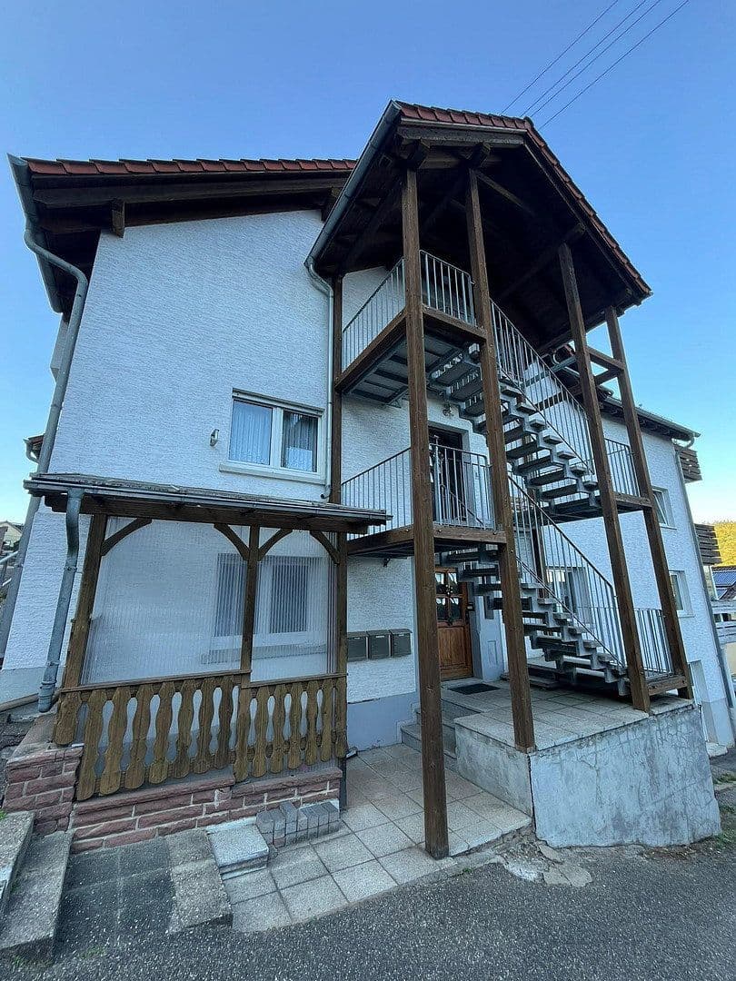 Prenájom bytu 3-izbový 87 m², Johann-Wilhelm-Straße 86, Wilhelmsfeld, Bádensko-Wurttembersko Prenájom bytu 3-izbový 87 m², Johann-Wilhelm-Straße 86, Wilhelmsfeld, Bádensko-Wurttembersko