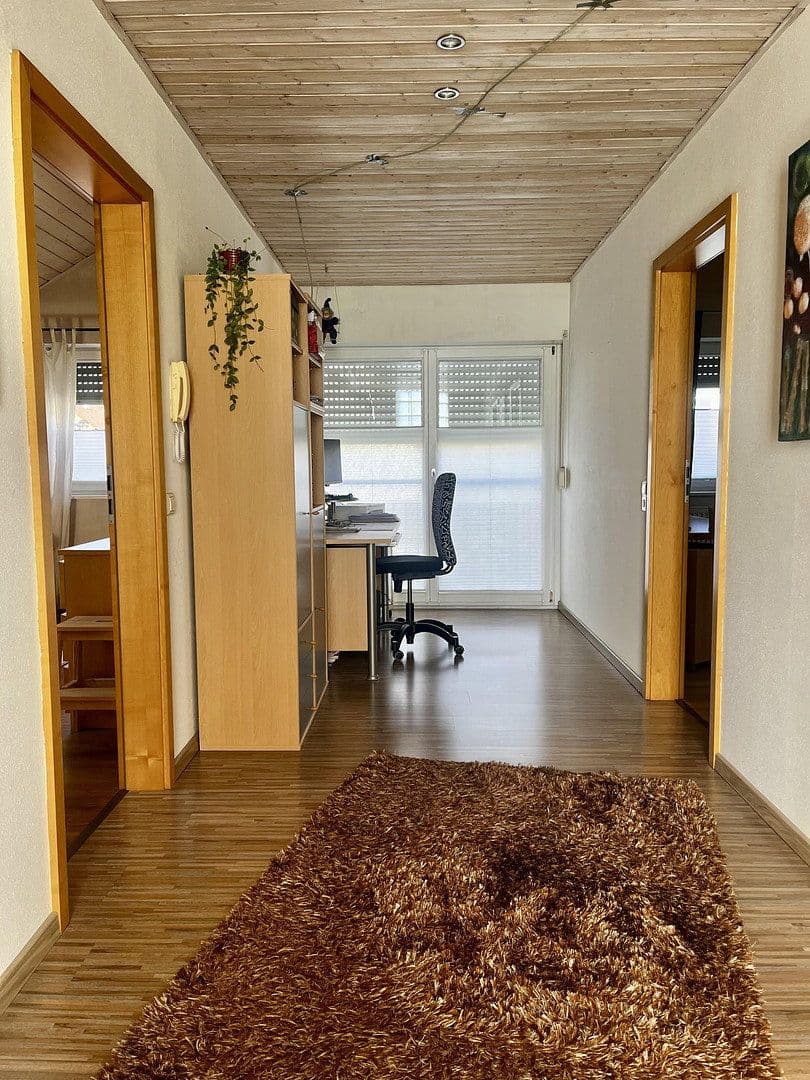 Predaj domu 123 m², pozemok 468 m², Eggenstein-Leopoldshafen, Bádensko-Wurttembersko Predaj domu 123 m², pozemok 468 m², Eggenstein-Leopoldshafen, Bádensko-Wurttembersko