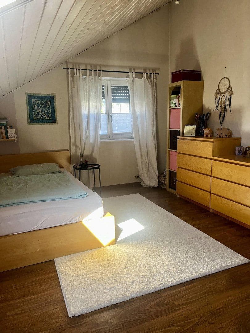 Predaj domu 123 m², pozemok 468 m², Eggenstein-Leopoldshafen, Bádensko-Wurttembersko Predaj domu 123 m², pozemok 468 m², Eggenstein-Leopoldshafen, Bádensko-Wurttembersko