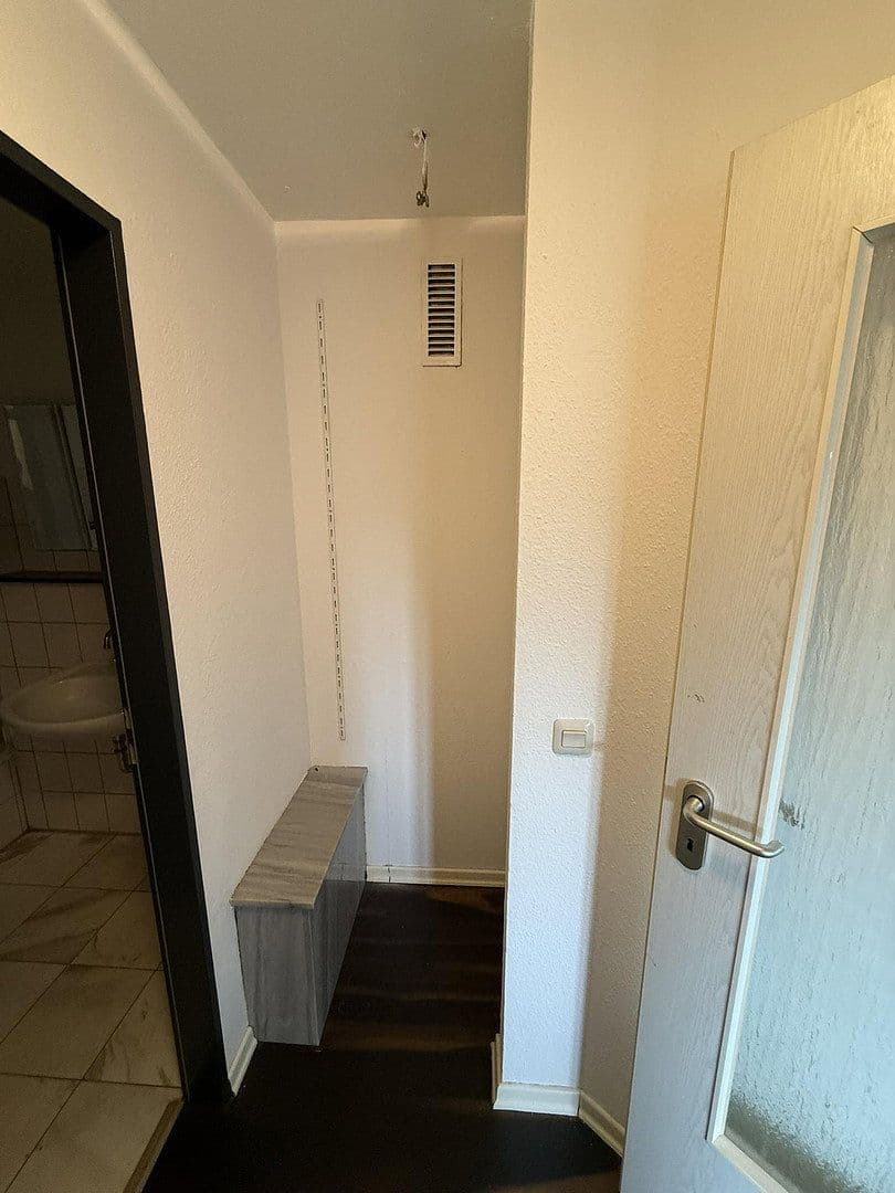Prenájom bytu 2-izbový 72 m², Konrad-Thomas-Strasse 4, Grevenbroich, Severné Porýnie - Westfálsko Prenájom bytu 2-izbový 72 m², Konrad-Thomas-Strasse 4, Grevenbroich, Severné Porýnie - Westfálsko