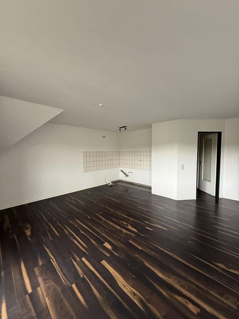 Prenájom bytu 2-izbový 72 m², Konrad-Thomas-Strasse 4, Grevenbroich, Severné Porýnie - Westfálsko Prenájom bytu 2-izbový 72 m², Konrad-Thomas-Strasse 4, Grevenbroich, Severné Porýnie - Westfálsko
