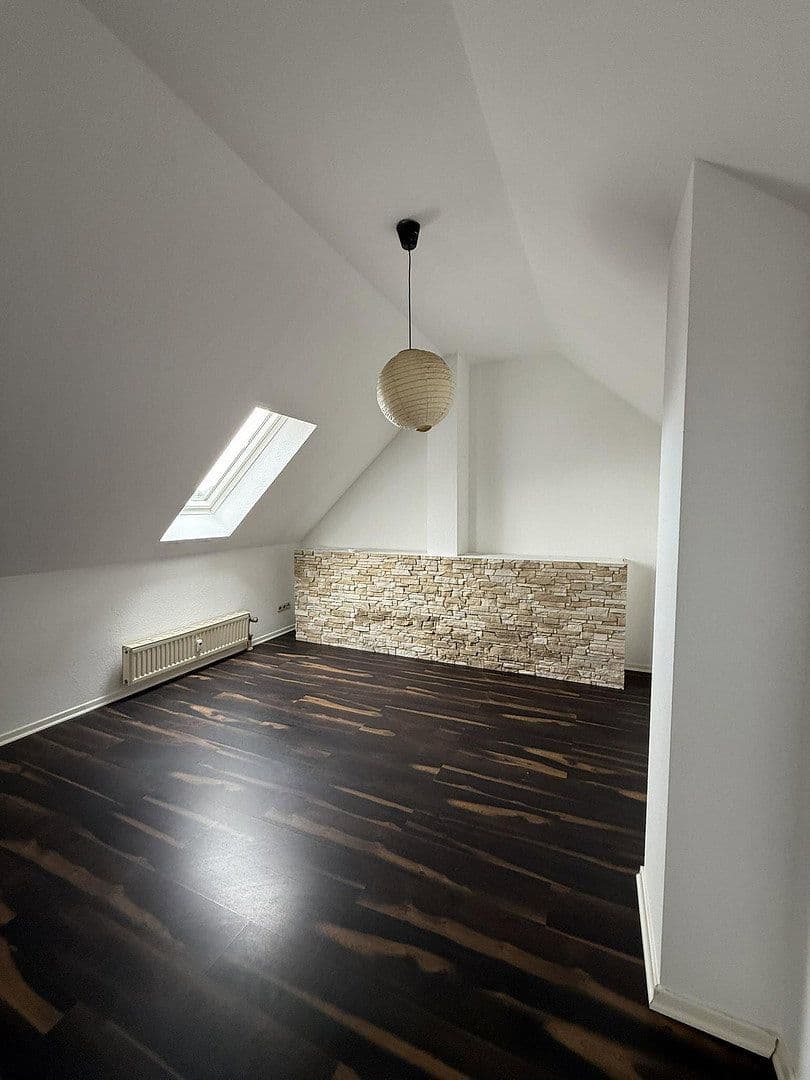 Prenájom bytu 2-izbový 72 m², Konrad-Thomas-Strasse 4, Grevenbroich, Severné Porýnie - Westfálsko Prenájom bytu 2-izbový 72 m², Konrad-Thomas-Strasse 4, Grevenbroich, Severné Porýnie - Westfálsko