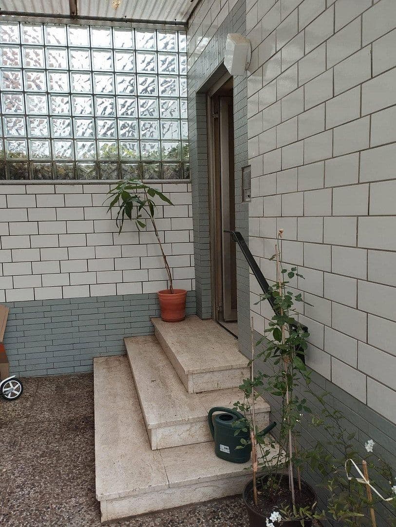 Predaj domu 349 m², pozemok 382 m², Frankfurt am Main, Hesensko Predaj domu 349 m², pozemok 382 m², Frankfurt am Main, Hesensko