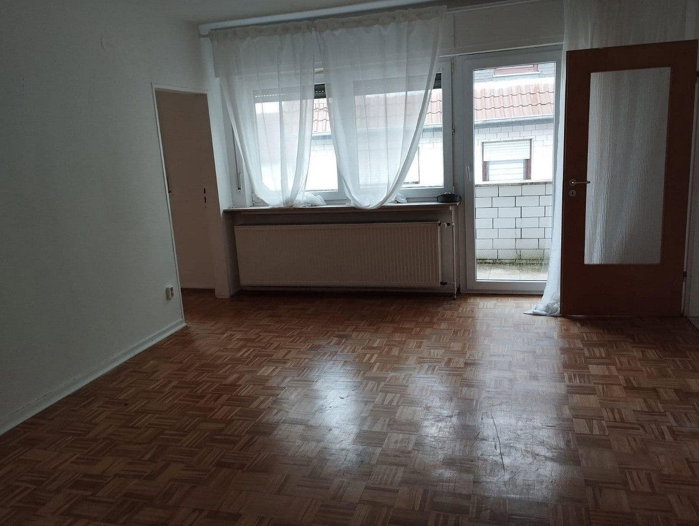 Predaj domu 349 m², pozemok 382 m², Frankfurt am Main, Hesensko Predaj domu 349 m², pozemok 382 m², Frankfurt am Main, Hesensko
