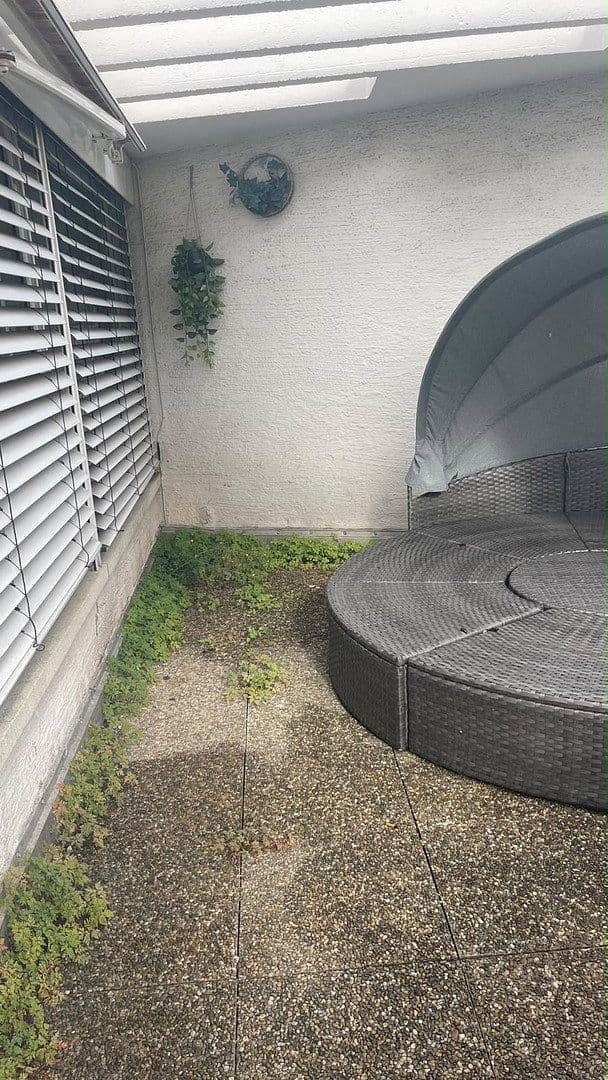 Prenájom bytu 2-izbový 75 m², Stuttgart-Wangen, Bádensko-Wurttembersko Prenájom bytu 2-izbový 75 m², Stuttgart-Wangen, Bádensko-Wurttembersko