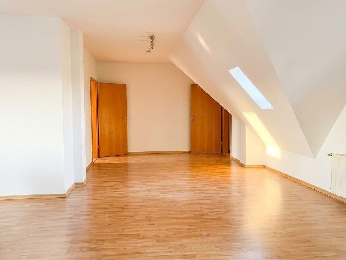 Prenájom bytu 4-izbový 150 m², Bismarckstraße 2c, Meerbusch, Severné Porýnie - Westfálsko Prenájom bytu 4-izbový 150 m², Bismarckstraße 2c, Meerbusch, Severné Porýnie - Westfálsko
