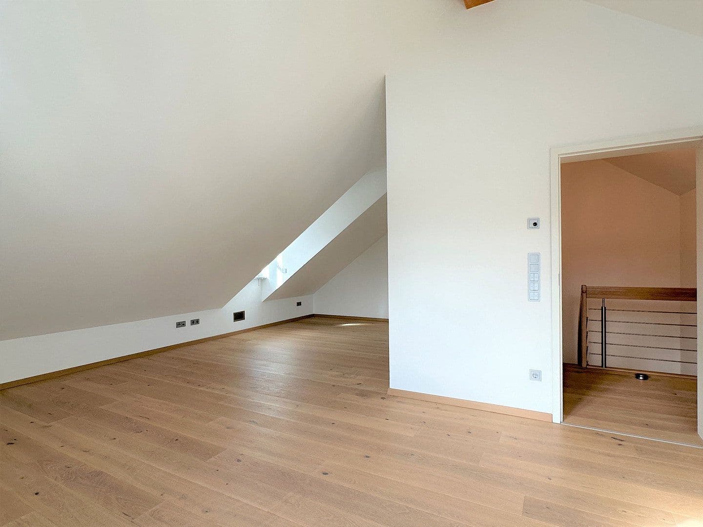 Predaj domu 188 m², pozemok 265 m², Warschauer Str. 22a, München, Bavorsko Predaj domu 188 m², pozemok 265 m², Warschauer Str. 22a, München, Bavorsko