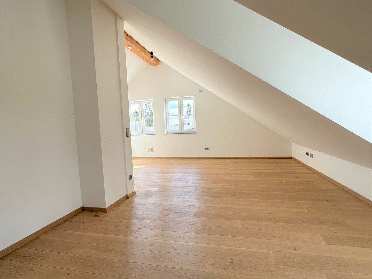 Predaj domu 188 m², pozemok 265 m², Warschauer Str. 22a, München, Bavorsko Predaj domu 188 m², pozemok 265 m², Warschauer Str. 22a, München, Bavorsko