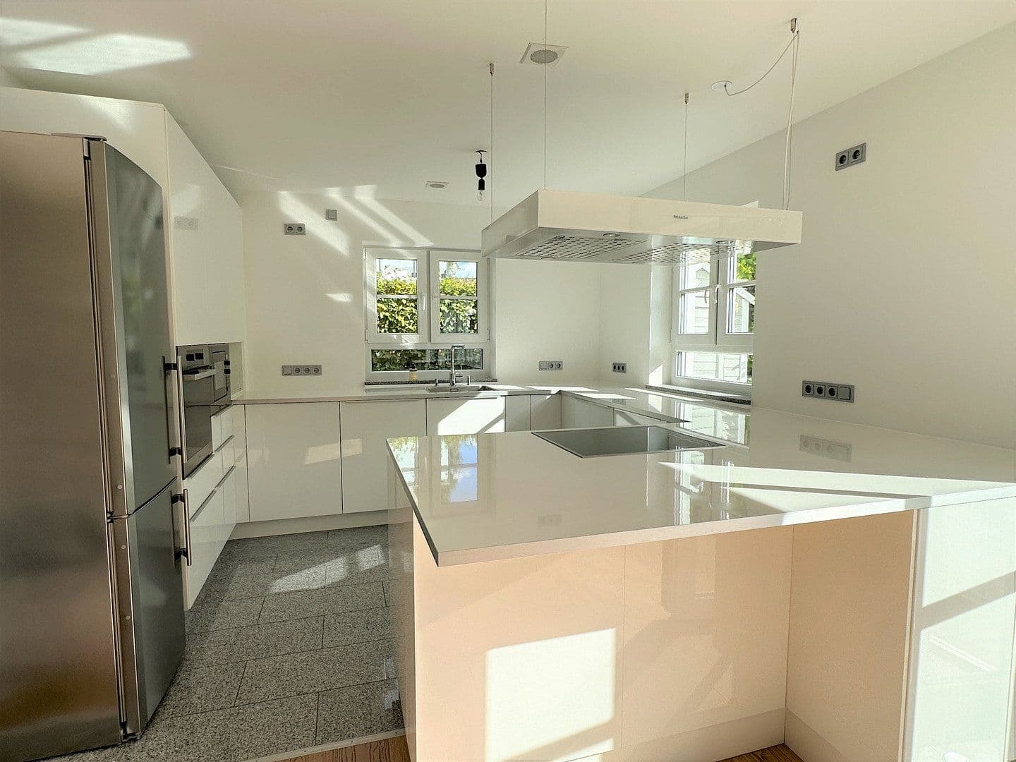Predaj domu 188 m², pozemok 265 m², Warschauer Str. 22a, München, Bavorsko Predaj domu 188 m², pozemok 265 m², Warschauer Str. 22a, München, Bavorsko