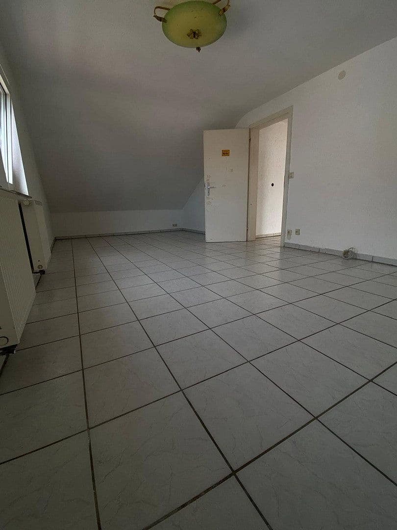 Predaj domu 152 m², pozemok 437 m², Ammerstraße 20, Nürtingen, Bádensko-Wurttembersko Predaj domu 152 m², pozemok 437 m², Ammerstraße 20, Nürtingen, Bádensko-Wurttembersko