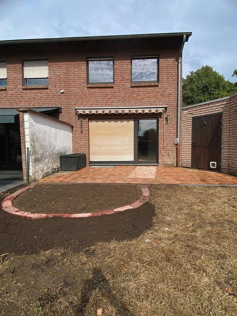 Predaj domu 130 m², pozemok 449 m², Welfenstraße 8a, Mönchengladbach, Severné Porýnie - Westfálsko Predaj domu 130 m², pozemok 449 m², Welfenstraße 8a, Mönchengladbach, Severné Porýnie - Westfálsko