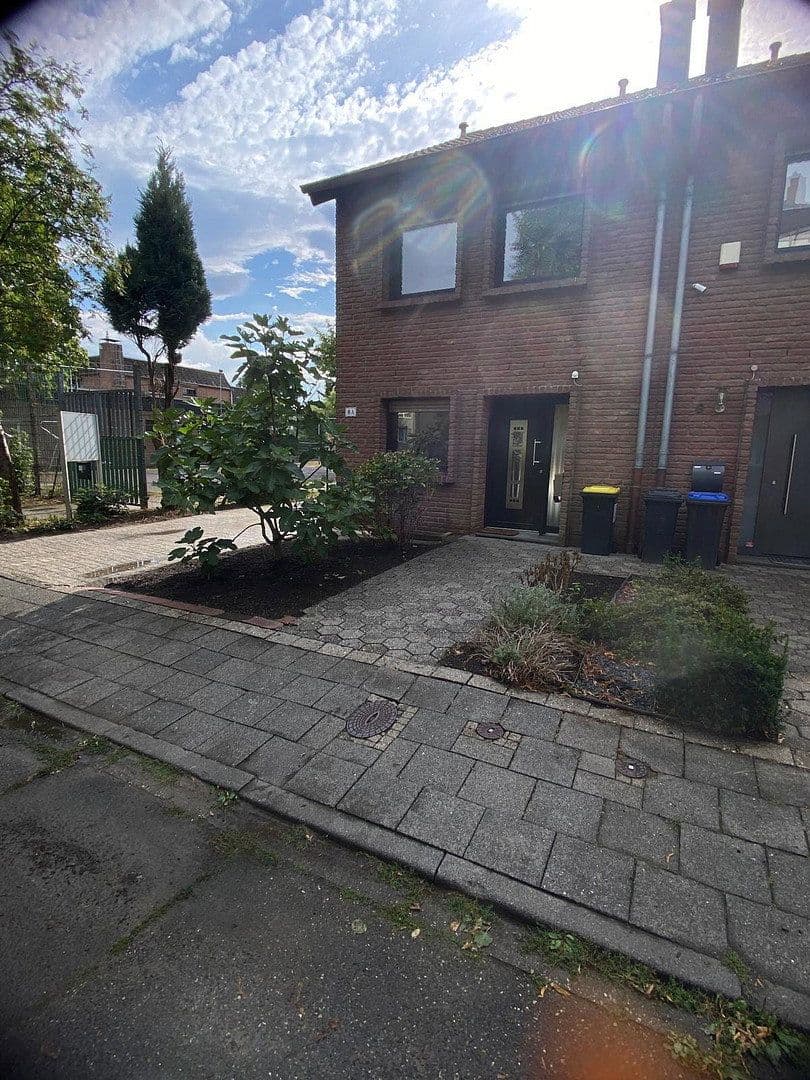 Predaj domu 130 m², pozemok 449 m², Welfenstraße 8a, Mönchengladbach, Severné Porýnie - Westfálsko Predaj domu 130 m², pozemok 449 m², Welfenstraße 8a, Mönchengladbach, Severné Porýnie - Westfálsko