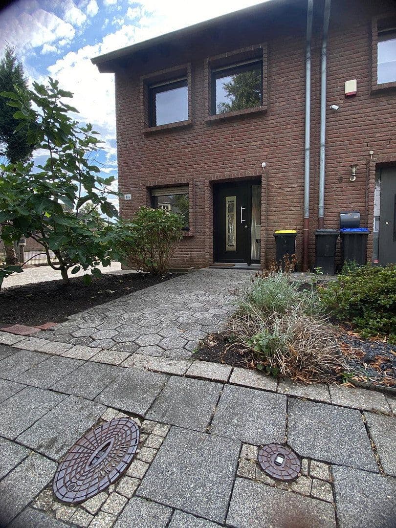 Predaj domu 130 m², pozemok 449 m², Welfenstraße 8a, Mönchengladbach, Severné Porýnie - Westfálsko Predaj domu 130 m², pozemok 449 m², Welfenstraße 8a, Mönchengladbach, Severné Porýnie - Westfálsko