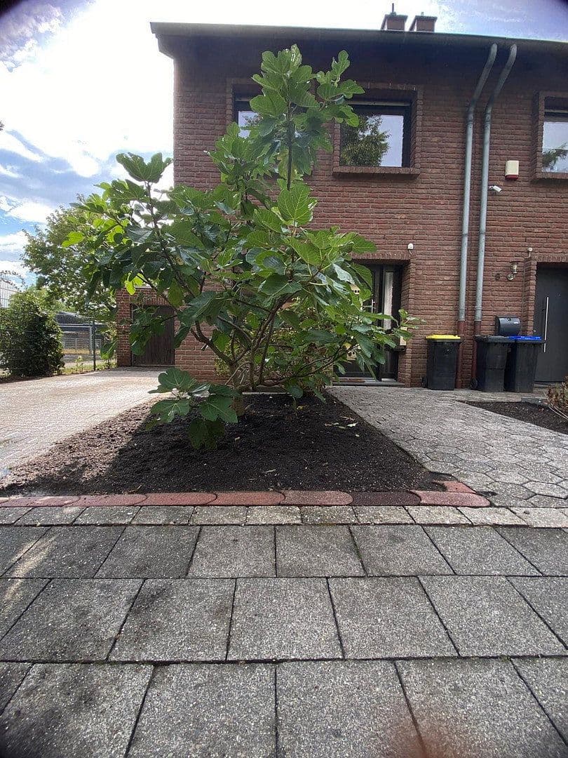 Predaj domu 130 m², pozemok 449 m², Welfenstraße 8a, Mönchengladbach, Severné Porýnie - Westfálsko Predaj domu 130 m², pozemok 449 m², Welfenstraße 8a, Mönchengladbach, Severné Porýnie - Westfálsko