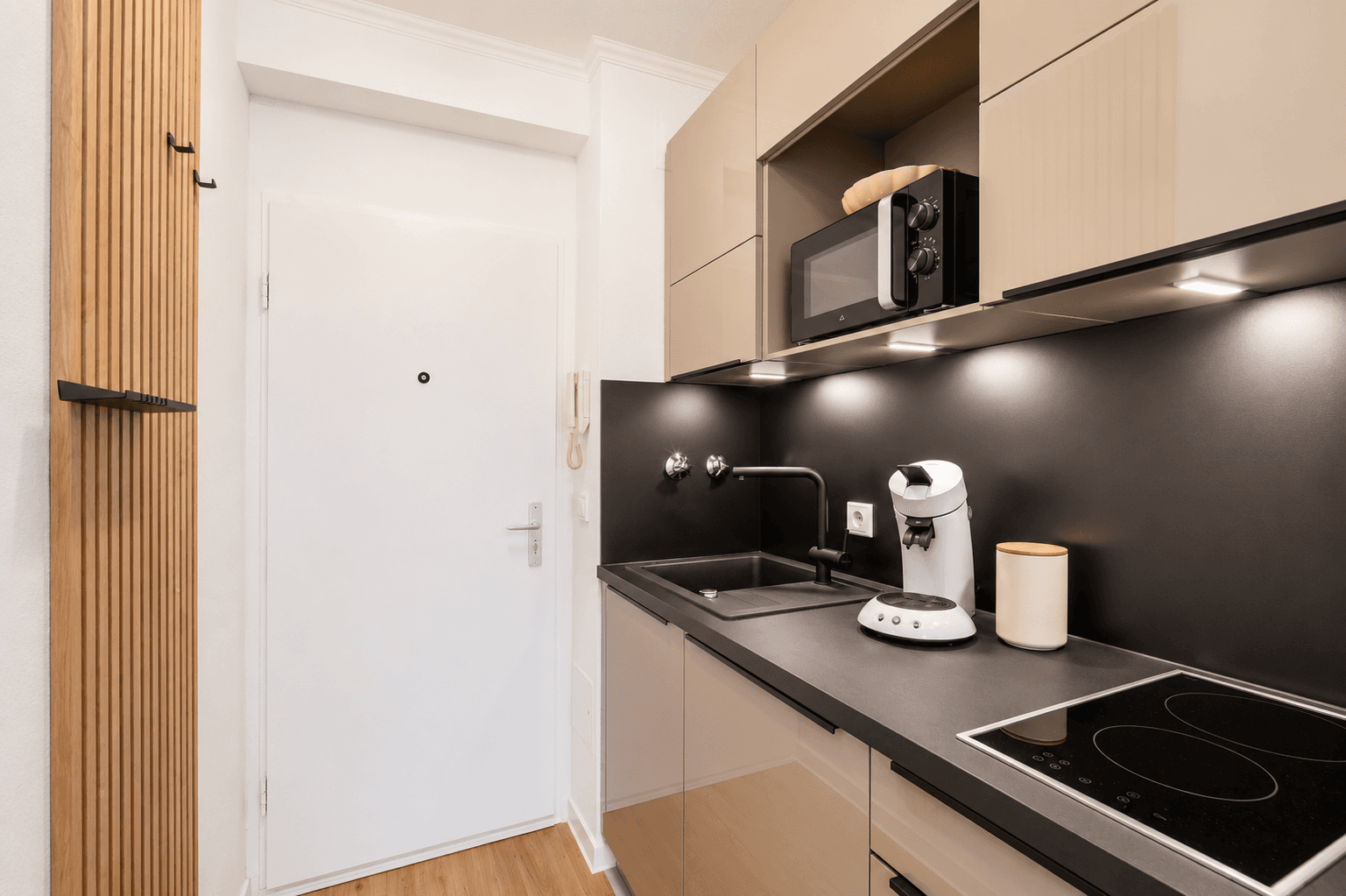 Prenájom bytu 1-izbový 20 m², Mainz, Porýnie-Falcko Prenájom bytu 1-izbový 20 m², Mainz, Porýnie-Falcko