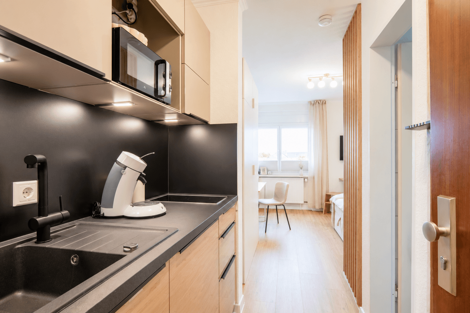 Prenájom bytu 1-izbový 20 m², Mainz, Porýnie-Falcko Prenájom bytu 1-izbový 20 m², Mainz, Porýnie-Falcko