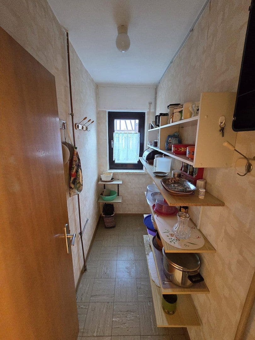 Predaj domu 158 m², pozemok 1.674 m², Hauptstraße 31, Heinzenbach, Porýnie-Falcko Predaj domu 158 m², pozemok 1.674 m², Hauptstraße 31, Heinzenbach, Porýnie-Falcko