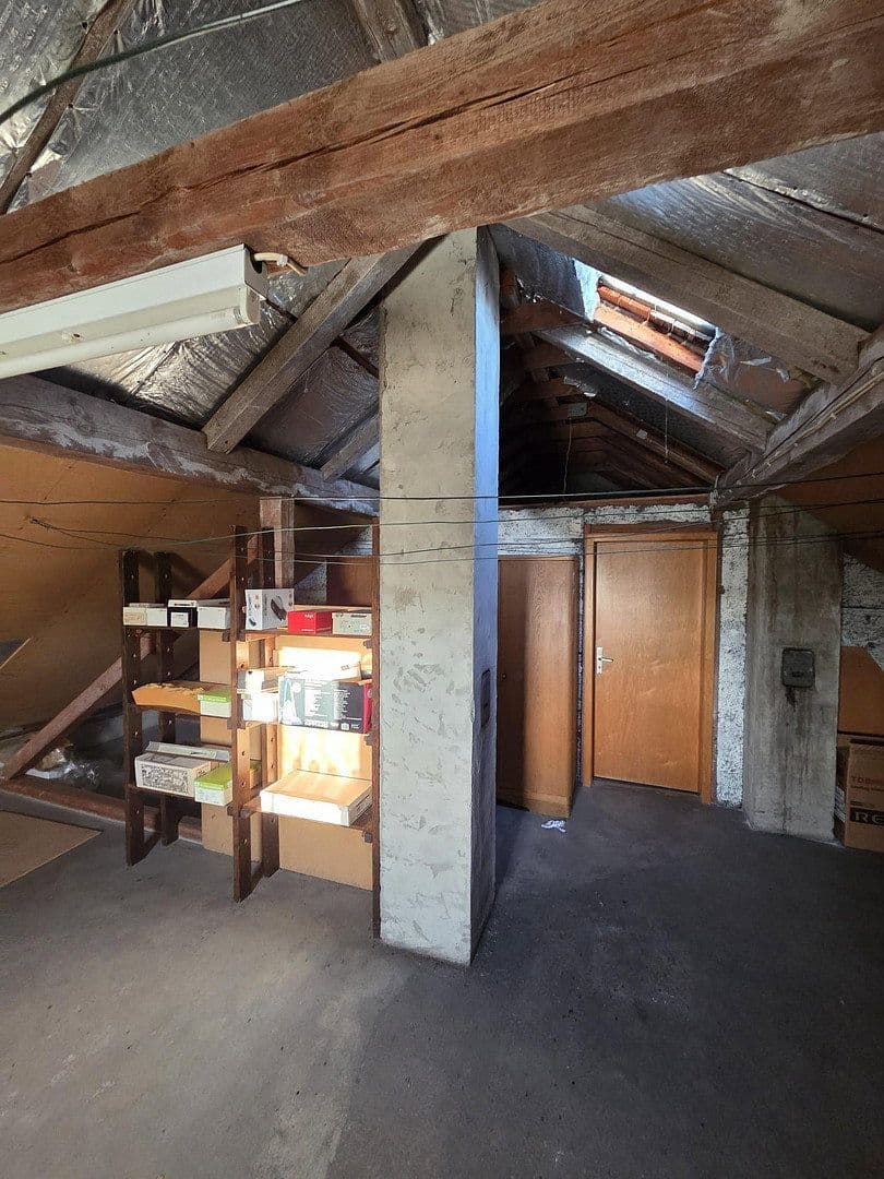 Predaj domu 158 m², pozemok 1.674 m², Hauptstraße 31, Heinzenbach, Porýnie-Falcko Predaj domu 158 m², pozemok 1.674 m², Hauptstraße 31, Heinzenbach, Porýnie-Falcko