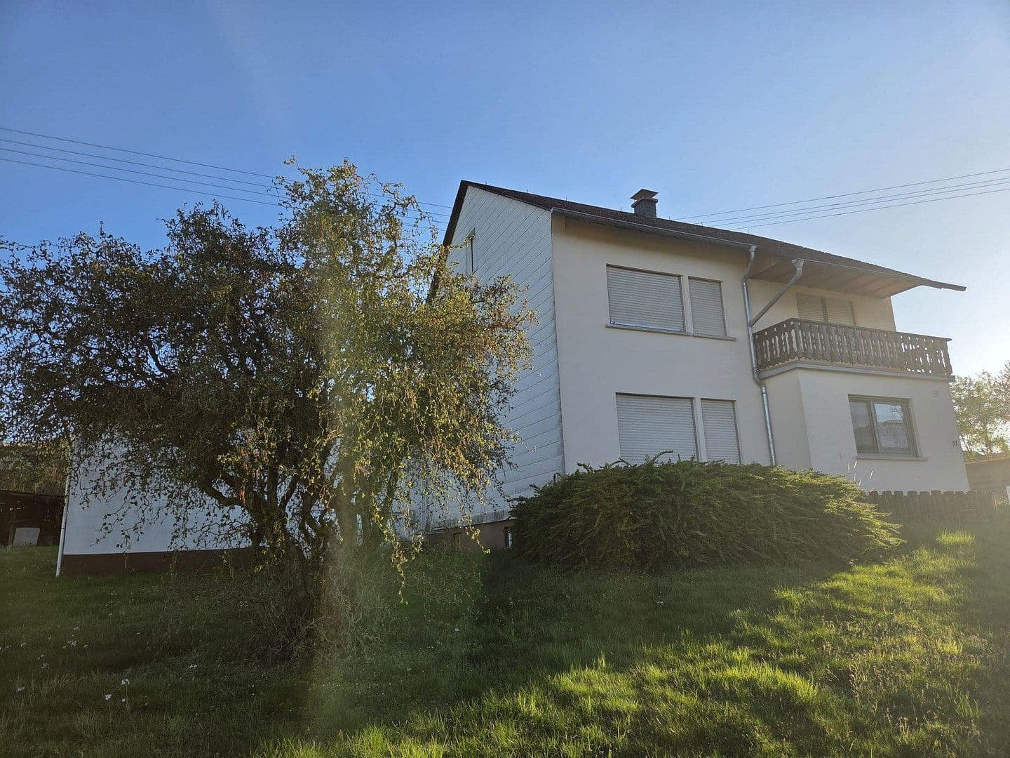 Predaj domu 158 m², pozemok 1.674 m², Hauptstraße 31, Heinzenbach, Porýnie-Falcko Predaj domu 158 m², pozemok 1.674 m², Hauptstraße 31, Heinzenbach, Porýnie-Falcko