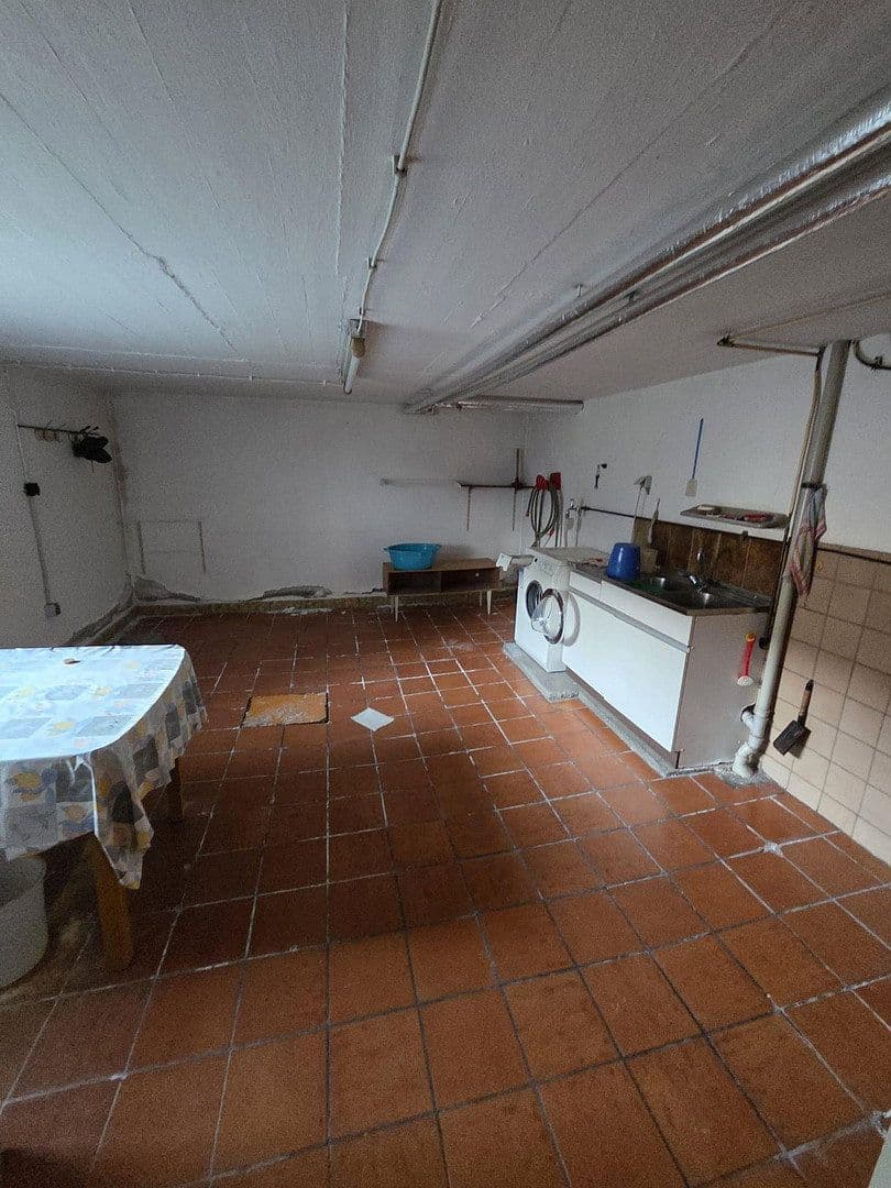 Predaj domu 158 m², pozemok 1.674 m², Hauptstraße 31, Heinzenbach, Porýnie-Falcko Predaj domu 158 m², pozemok 1.674 m², Hauptstraße 31, Heinzenbach, Porýnie-Falcko