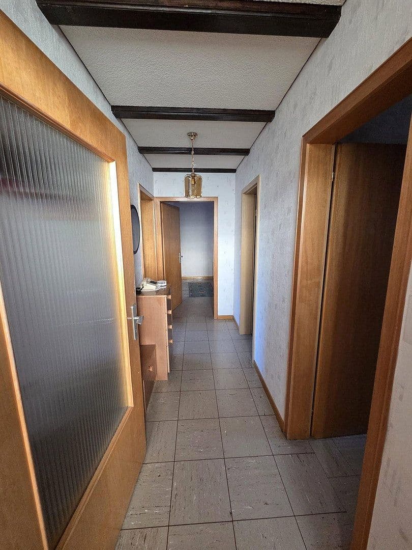 Predaj domu 158 m², pozemok 1.674 m², Hauptstraße 31, Heinzenbach, Porýnie-Falcko Predaj domu 158 m², pozemok 1.674 m², Hauptstraße 31, Heinzenbach, Porýnie-Falcko