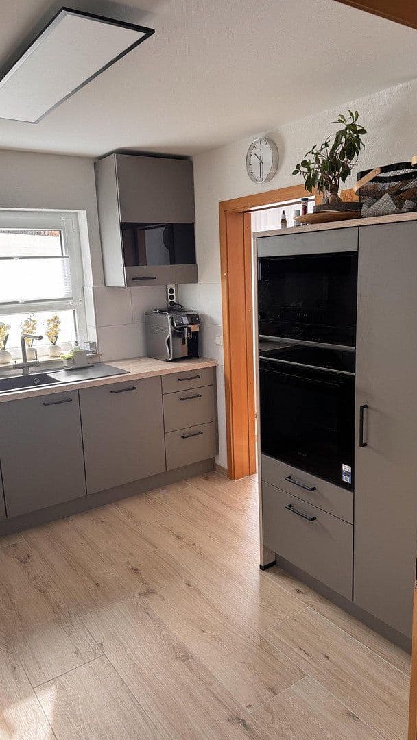 Predaj domu 140 m², pozemok 313 m², Uhldingen-Mühlhofen, Bádensko-Wurttembersko Predaj domu 140 m², pozemok 313 m², Uhldingen-Mühlhofen, Bádensko-Wurttembersko