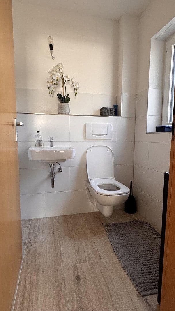 Predaj domu 140 m², pozemok 313 m², Uhldingen-Mühlhofen, Bádensko-Wurttembersko Predaj domu 140 m², pozemok 313 m², Uhldingen-Mühlhofen, Bádensko-Wurttembersko
