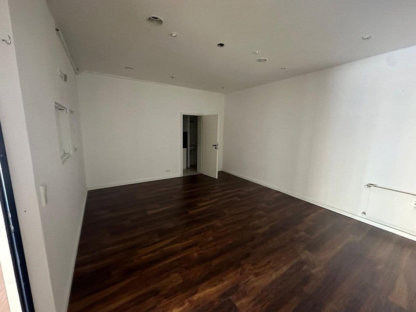 Prenájom nebytového priestoru 75 m², Glambecker Str. 4, Neustrelitz, Meklenbursko-Predpomoransko Prenájom nebytového priestoru 75 m², Glambecker Str. 4, Neustrelitz, Meklenbursko-Predpomoransko