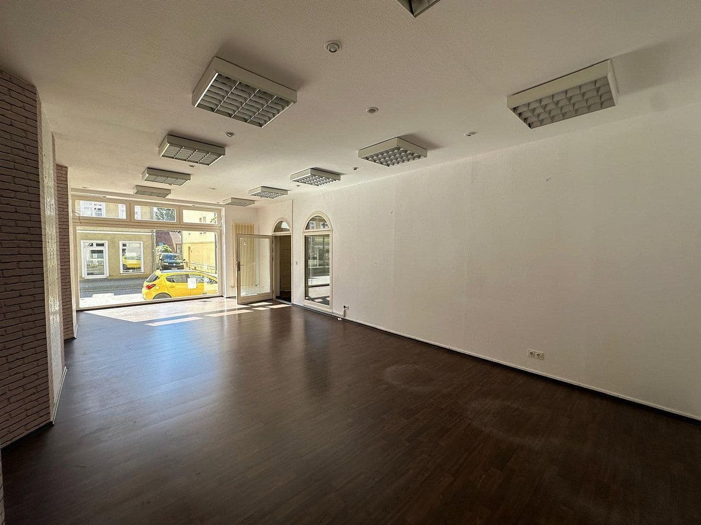 Prenájom nebytového priestoru 75 m², Glambecker Str. 4, Neustrelitz, Meklenbursko-Predpomoransko Prenájom nebytového priestoru 75 m², Glambecker Str. 4, Neustrelitz, Meklenbursko-Predpomoransko