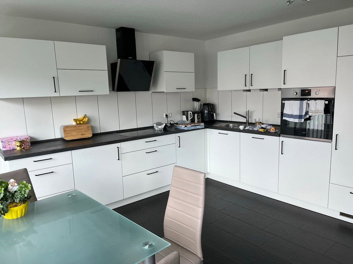 Prenájom bytu 3-izbový 89 m², Sindelfingen, Bádensko-Wurttembersko Prenájom bytu 3-izbový 89 m², Sindelfingen, Bádensko-Wurttembersko