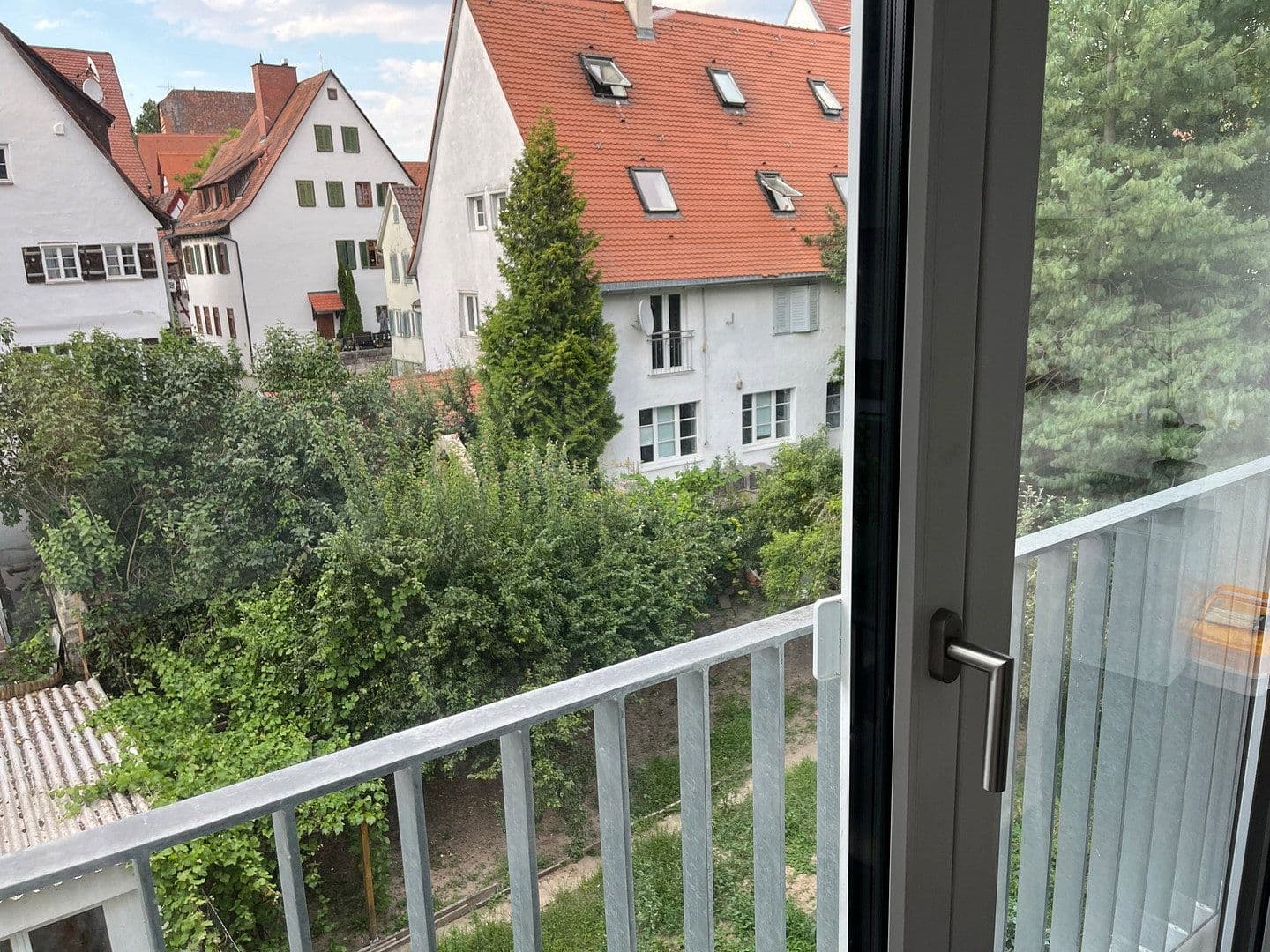 Prenájom bytu 3-izbový 89 m², Sindelfingen, Bádensko-Wurttembersko Prenájom bytu 3-izbový 89 m², Sindelfingen, Bádensko-Wurttembersko