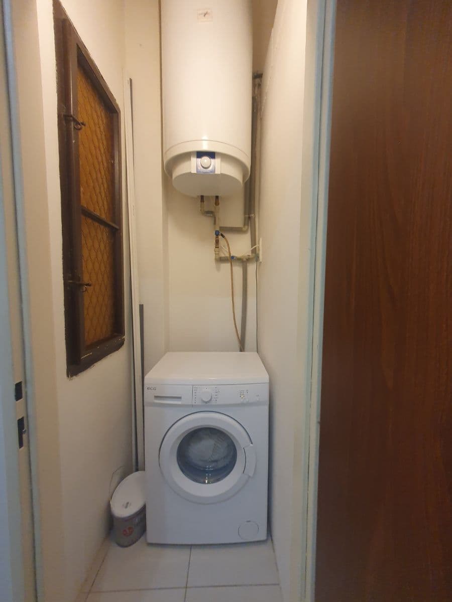 Prenájom bytu 2-izbový 50 m², Čáslavská, Praha, Praha Prenájom bytu 2-izbový 50 m², Čáslavská, Praha, Praha