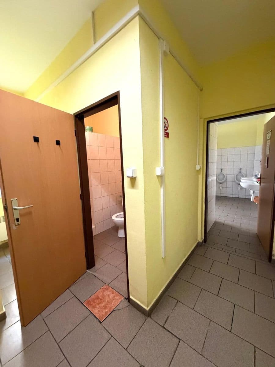 Prenájom nebytového priestoru 79 m², Meziříčí, Jihočeský kraj Prenájom nebytového priestoru 79 m², Meziříčí, Jihočeský kraj