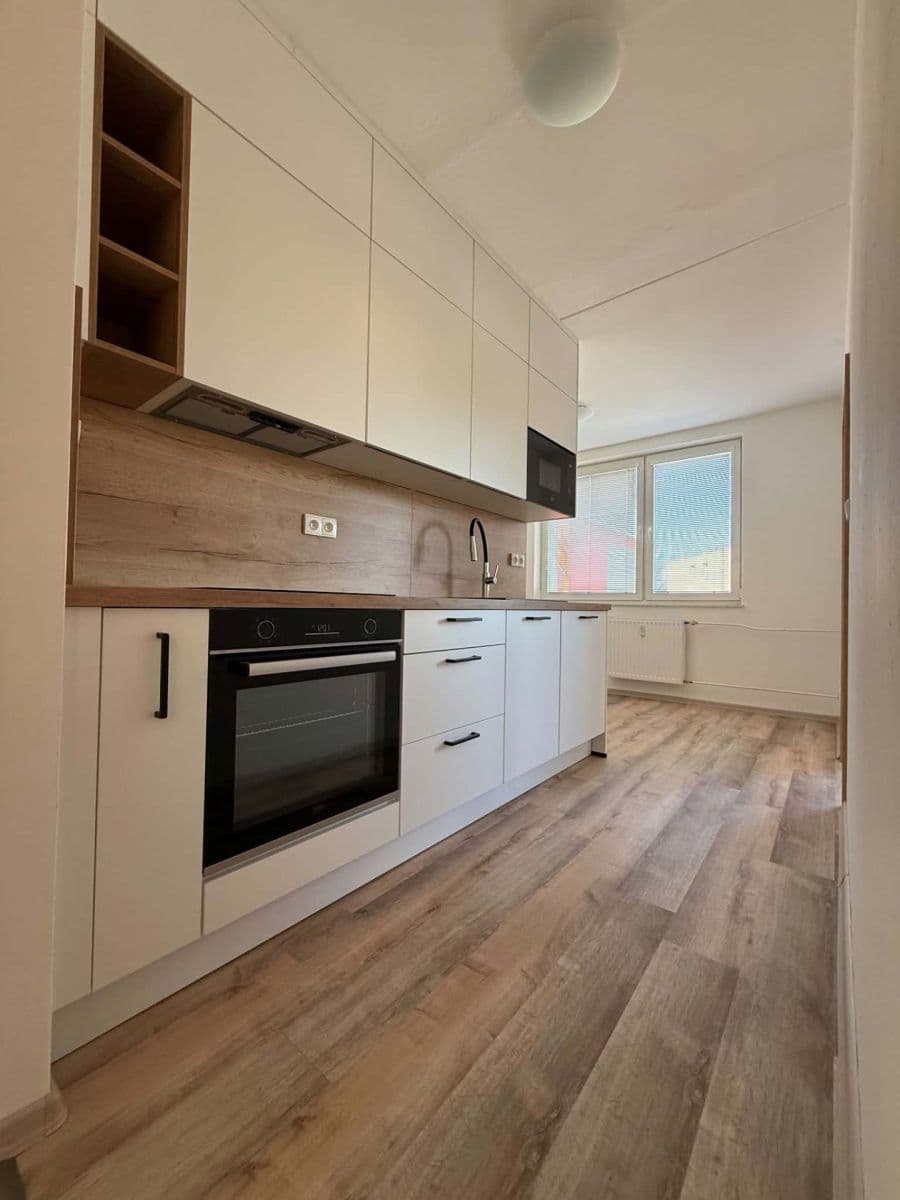 Predaj bytu 2-izbový 58 m², Radkovská, Telč, Kraj Vysočina Predaj bytu 2-izbový 58 m², Radkovská, Telč, Kraj Vysočina