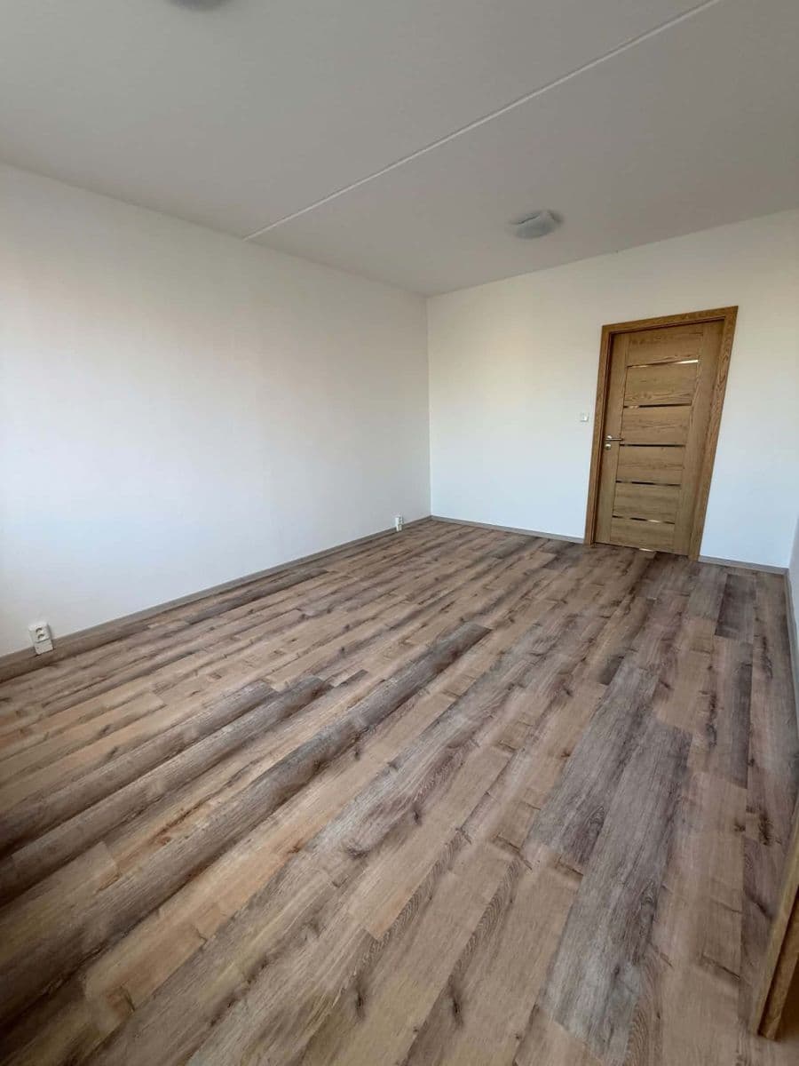 Predaj bytu 2-izbový 58 m², Radkovská, Telč, Kraj Vysočina Predaj bytu 2-izbový 58 m², Radkovská, Telč, Kraj Vysočina