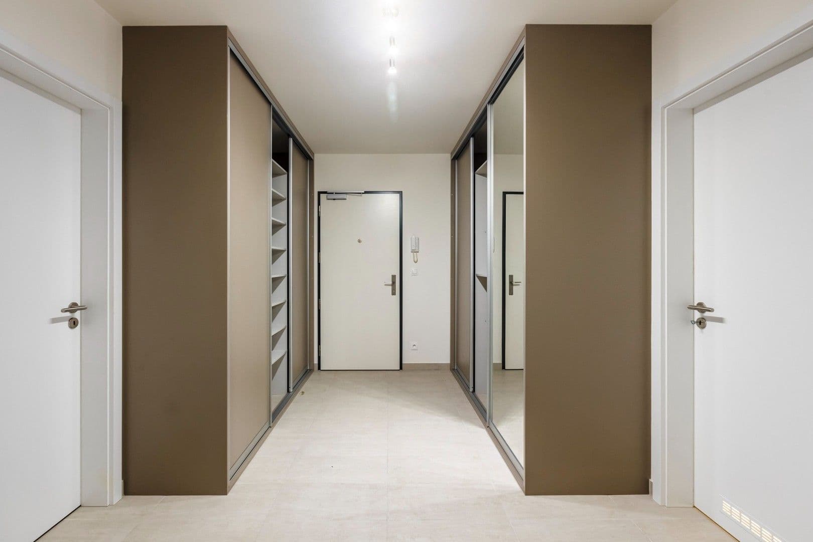 Prenájom bytu 3-izbový 83 m², Moravcových, Praha, Praha Prenájom bytu 3-izbový 83 m², Moravcových, Praha, Praha