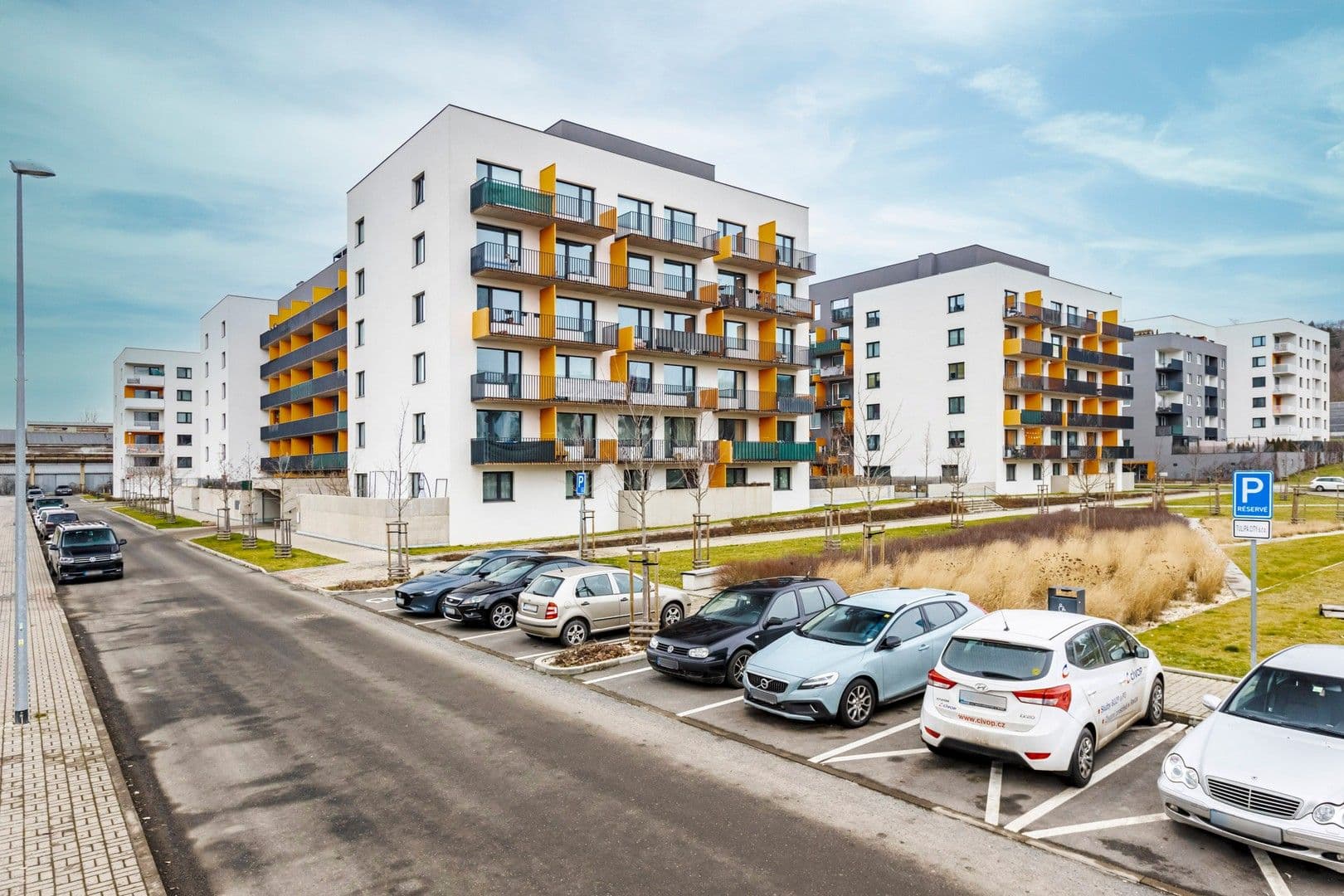 Prenájom bytu 3-izbový 83 m², Moravcových, Praha, Praha Prenájom bytu 3-izbový 83 m², Moravcových, Praha, Praha