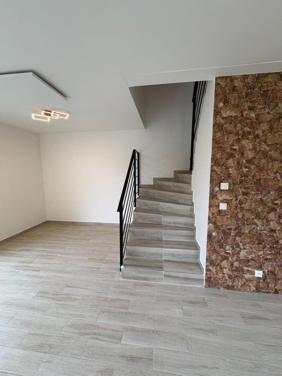 Prenájom domu 80 m², pozemok 440 m², Škvorec, Středočeský kraj Prenájom domu 80 m², pozemok 440 m², Škvorec, Středočeský kraj