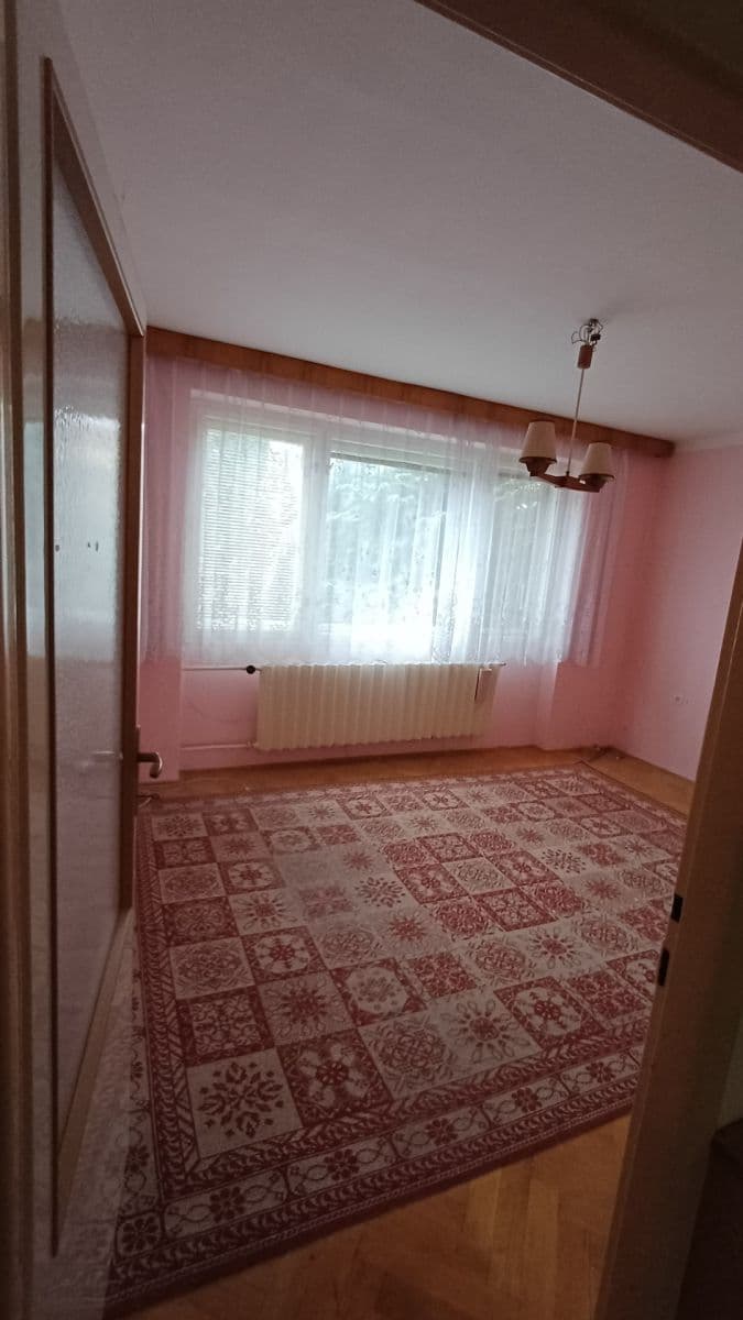 Predaj domu 240 m², pozemok 750 m², Na Výšině, Kunovice, Zlínský kraj Predaj domu 240 m², pozemok 750 m², Na Výšině, Kunovice, Zlínský kraj