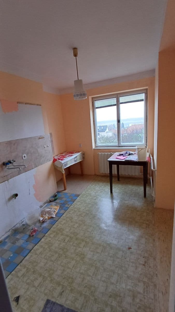 Predaj domu 240 m², pozemok 750 m², Na Výšině, Kunovice, Zlínský kraj Predaj domu 240 m², pozemok 750 m², Na Výšině, Kunovice, Zlínský kraj