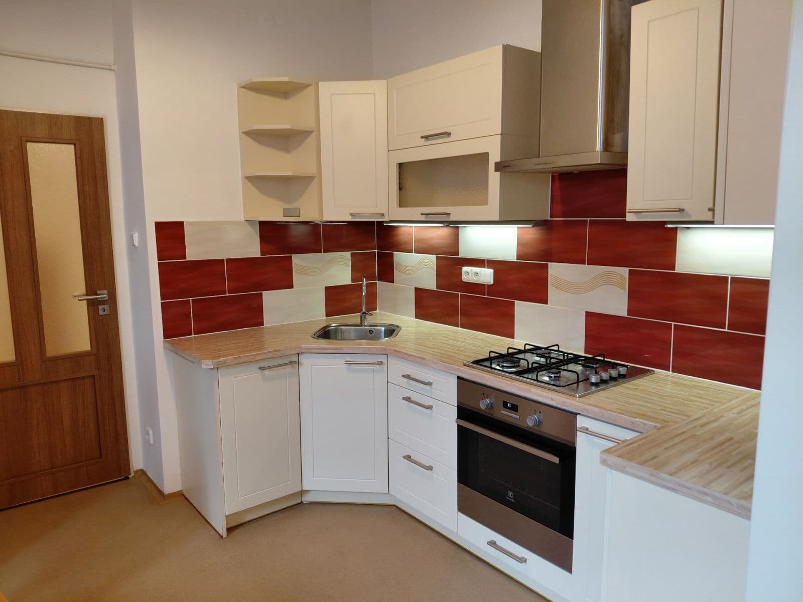Prenájom bytu 1-izbový 33 m², Zenklova, Praha, Praha Prenájom bytu 1-izbový 33 m², Zenklova, Praha, Praha