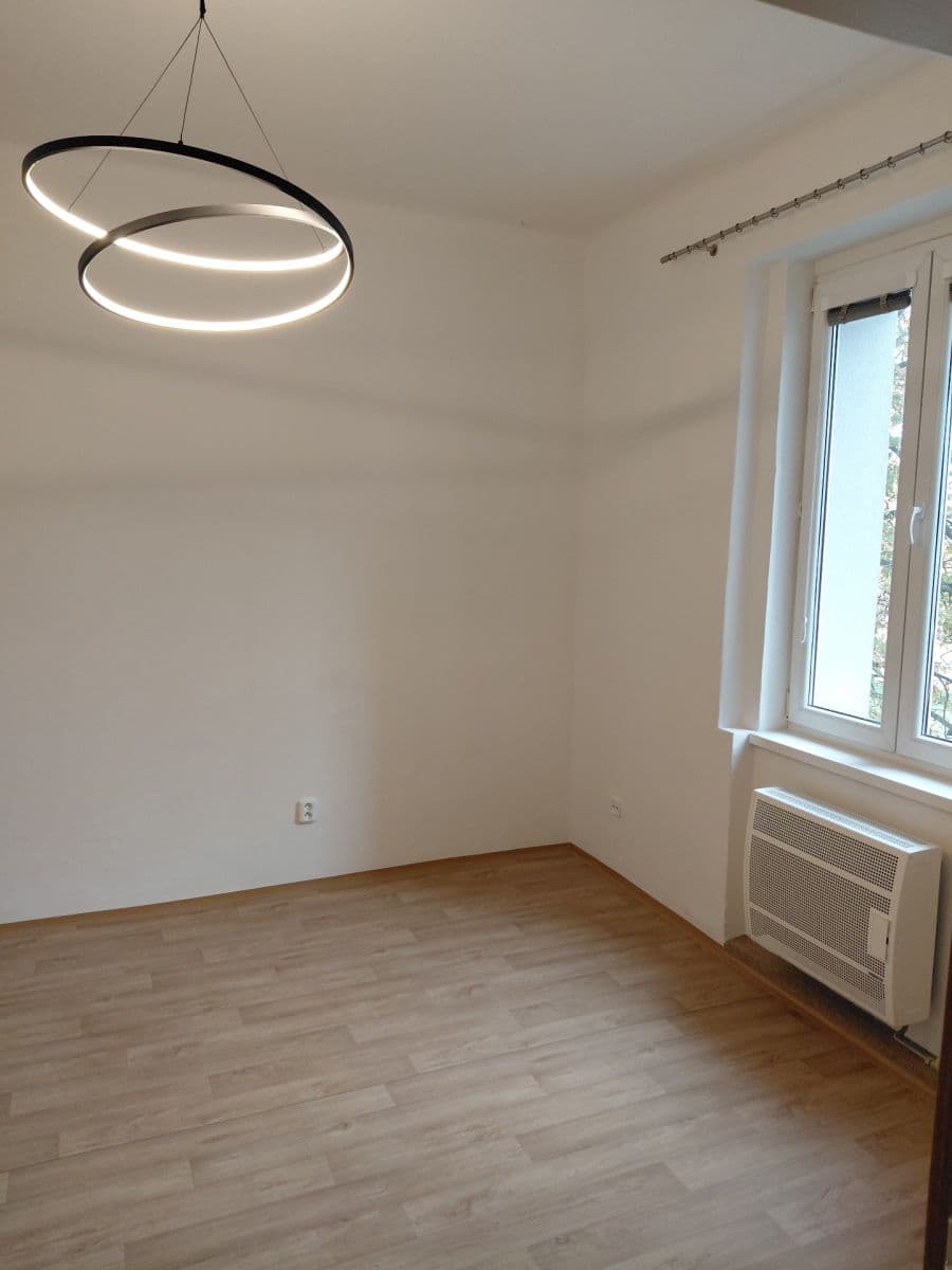 Prenájom bytu 1-izbový 33 m², Zenklova, Praha, Praha Prenájom bytu 1-izbový 33 m², Zenklova, Praha, Praha