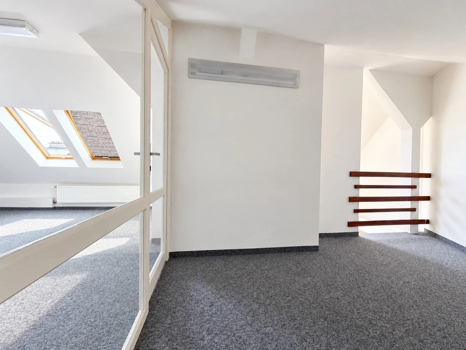 Prenájom kancelárie 162 m², Kodaňská, Praha, Praha Prenájom kancelárie 162 m², Kodaňská, Praha, Praha