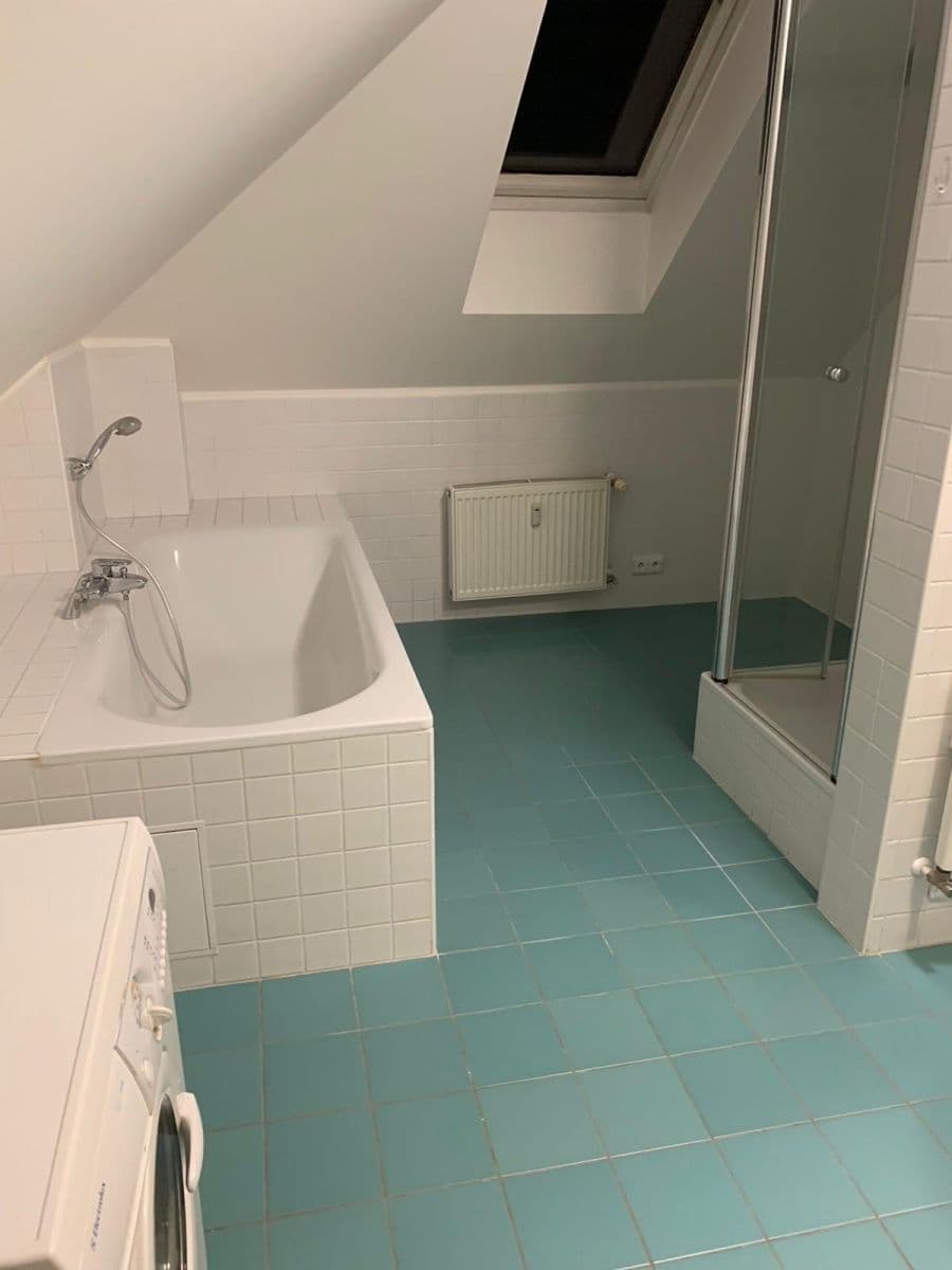 Prenájom bytu 2-izbový 99 m², Glinkova, Praha, Praha Prenájom bytu 2-izbový 99 m², Glinkova, Praha, Praha