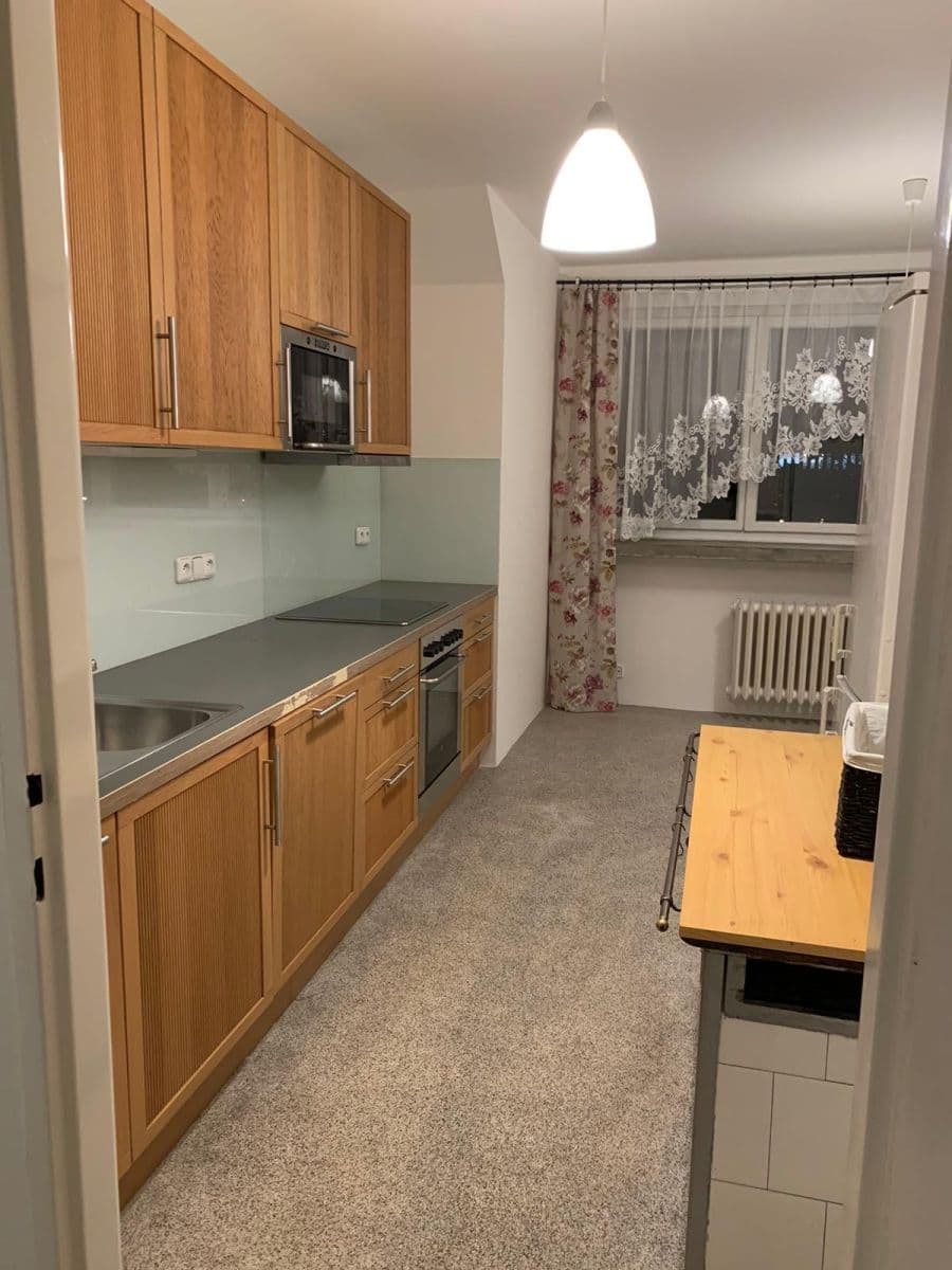Prenájom bytu 2-izbový 99 m², Glinkova, Praha, Praha Prenájom bytu 2-izbový 99 m², Glinkova, Praha, Praha