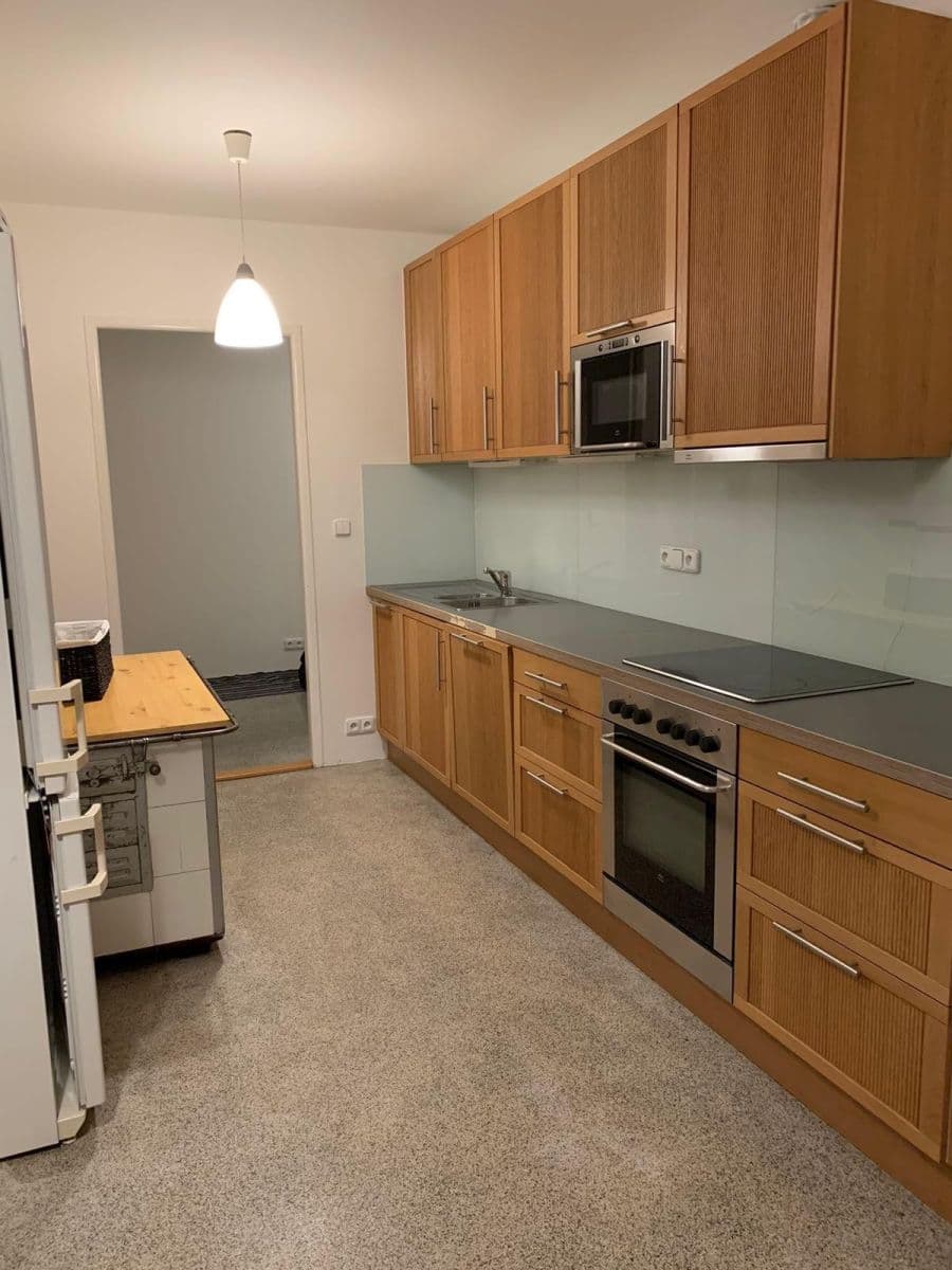 Prenájom bytu 2-izbový 99 m², Glinkova, Praha, Praha Prenájom bytu 2-izbový 99 m², Glinkova, Praha, Praha