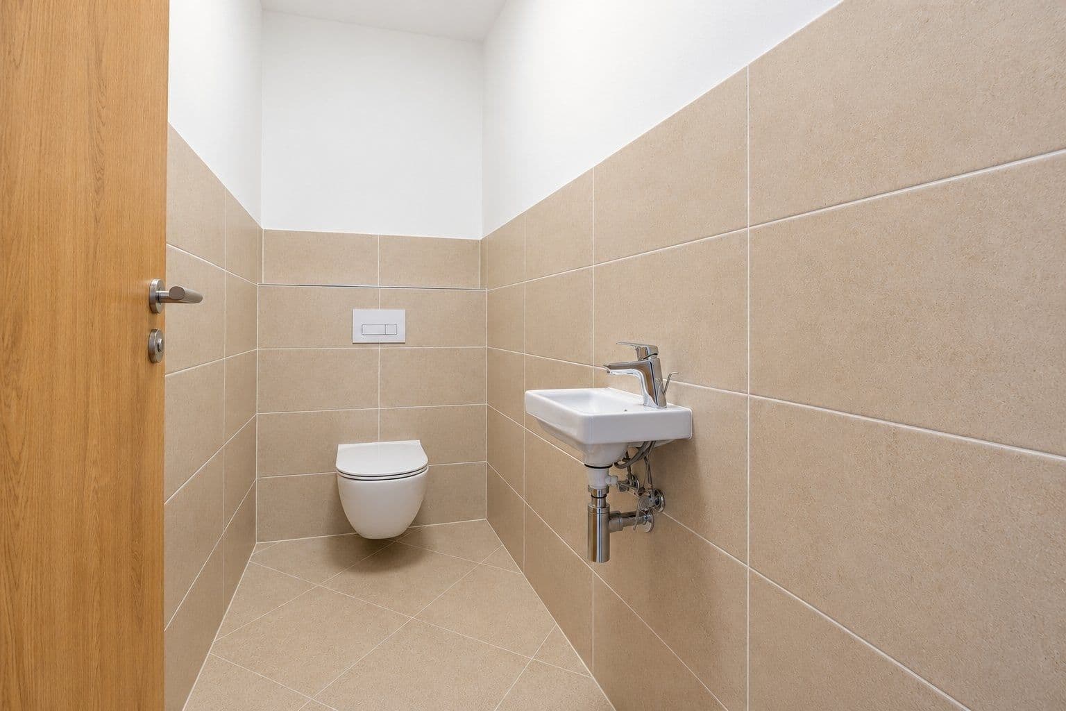 Prenájom bytu 3-izbový 59 m², Nádražní, Kralupy nad Vltavou, Středočeský kraj Prenájom bytu 3-izbový 59 m², Nádražní, Kralupy nad Vltavou, Středočeský kraj