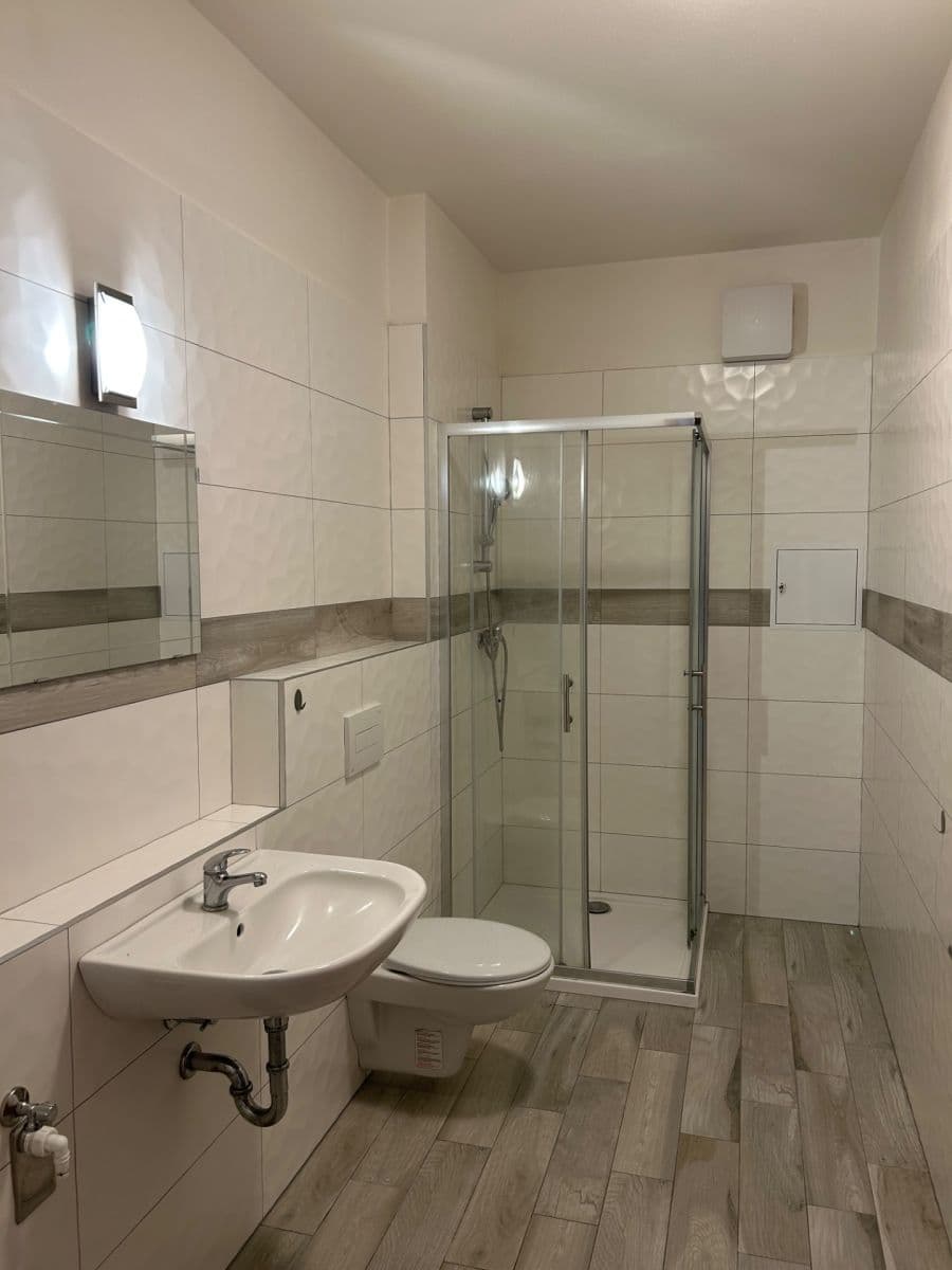 Predaj bytu 2-izbový 52 m², Kloučkova, Rakovník, Středočeský kraj Predaj bytu 2-izbový 52 m², Kloučkova, Rakovník, Středočeský kraj
