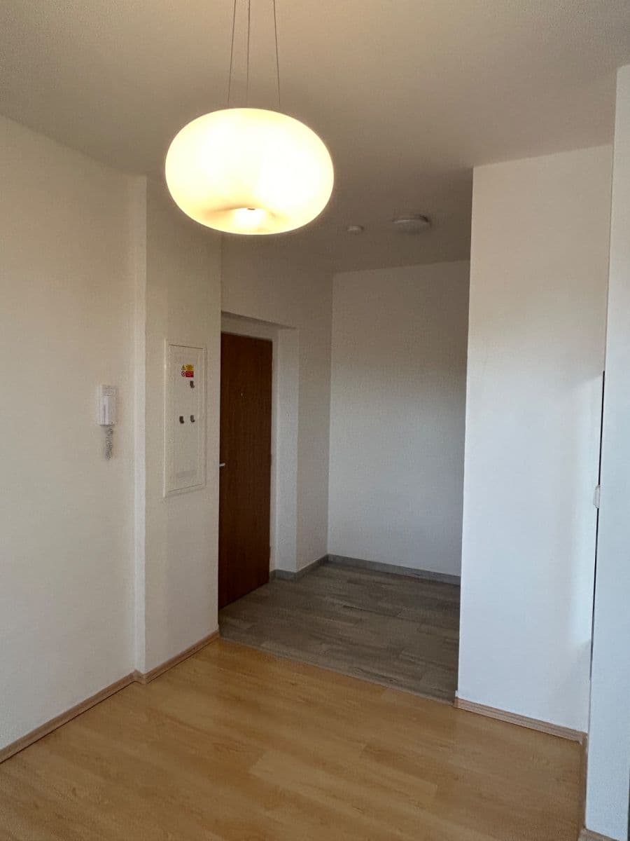 Predaj bytu 2-izbový 52 m², Kloučkova, Rakovník, Středočeský kraj Predaj bytu 2-izbový 52 m², Kloučkova, Rakovník, Středočeský kraj